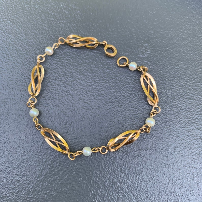 Vintage 10kt gold filled cultured pearl Bracelet . Fine Gold Jewelry image 2