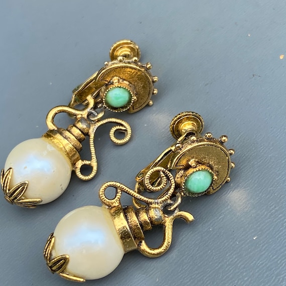 Vintage  Vendome Gold Plated Urn Earrings . Victo… - image 6