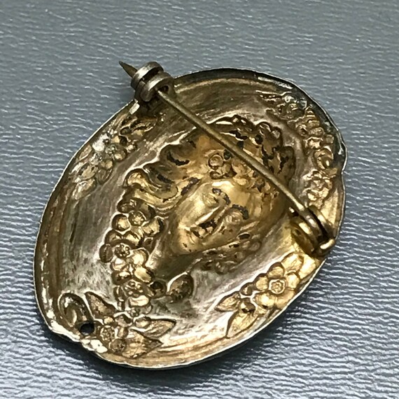 Antique Silver Pin . brooch . Art Nouveau jewelry Gem