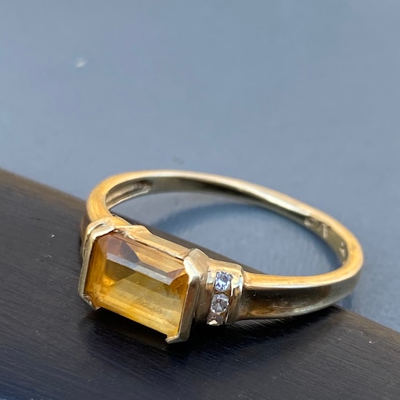 Vintage Gold ring . Mod Modern  10kt Solid Gold C… - image 1