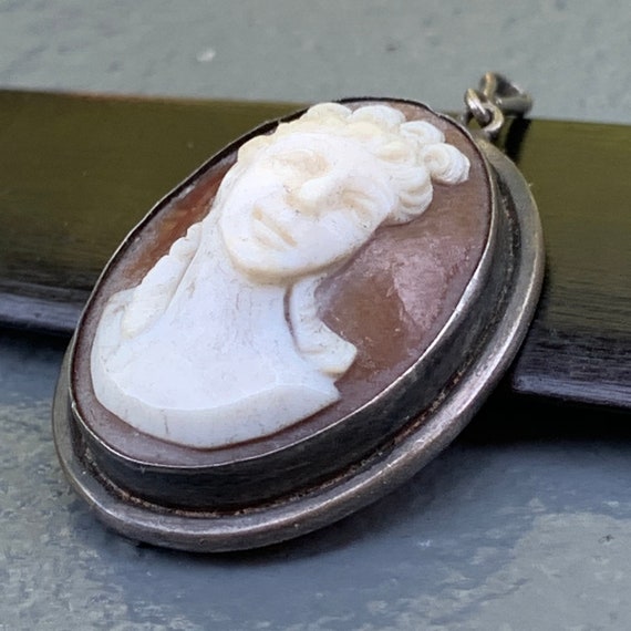 Antique 800 silver  Carved Cameo Pendant  . Victo… - image 5