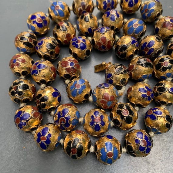 Vintage Beaded Necklace . Chinese Cloisonne Enamel Bead Beaded