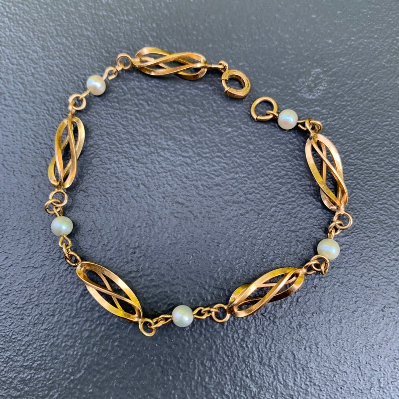 Vintage 10kt gold filled cultured pearl Bracelet . Fine Gold Jewelry image 4