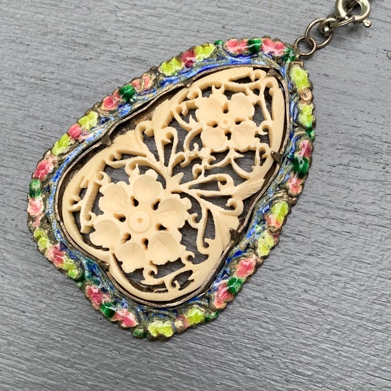 LARGE Vintage Chinese Carved  Enamel Pendant  Nec… - image 1