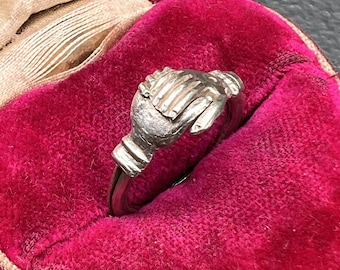 Fede Gimmel Ring Vintage , Clasped Hands Ring , Vintage Sterling silver Jewelry