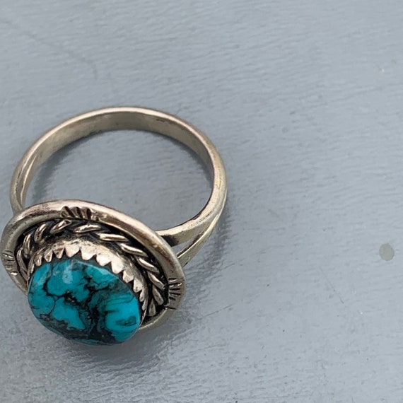 Vintage Handmade Sterling Silver Turquoise Ring .… - image 3