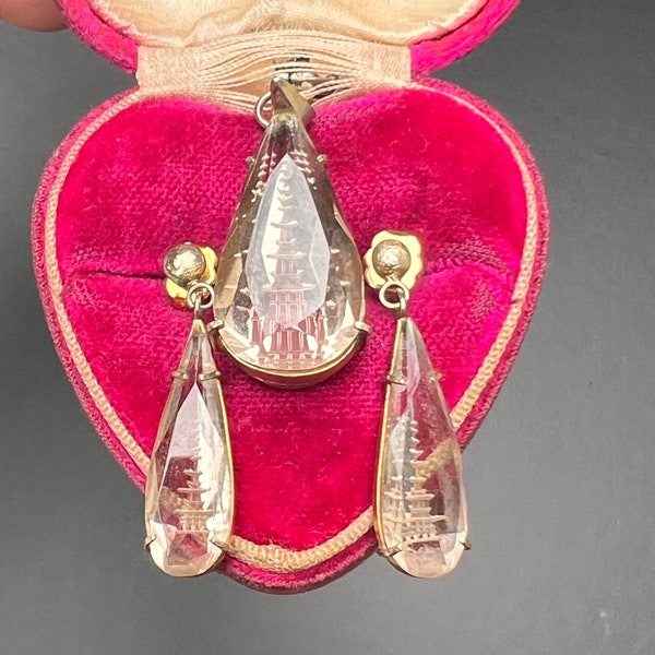 Vintage Reversed carved Gold gilt silver Rock  Crystal  Pendant Earring