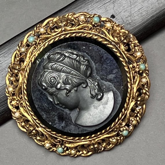 Broche Vintage Style Victorien En Alliage Doré Avec Perle - Neuve Sans Emballage