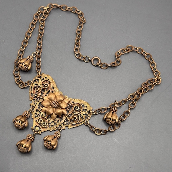 Vintage Victorian Revival Gold Tone Brass Filigree Swag  display picture 2