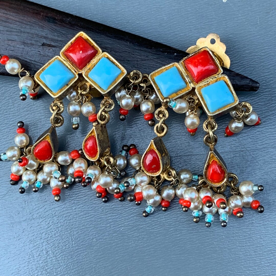 Vintage Dangle Drop Earrings . Indian Mogul Style Turquoise Coral Paste