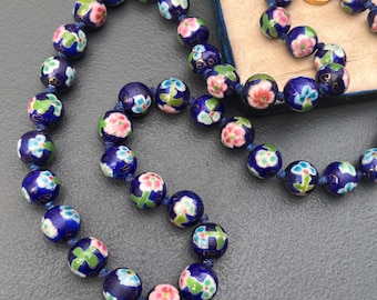Vintage  Chinese Cloisonne Enamel bead beaded Hand Knotted Flower Necklace . Costume Jewelry
