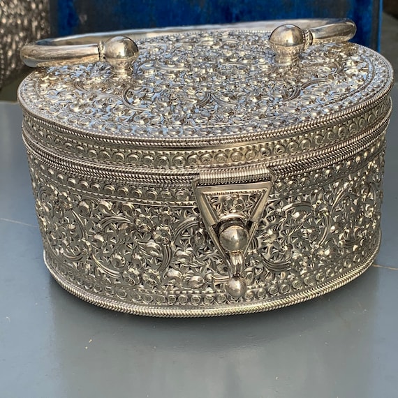 Vintage Hand Chased Oriental Hard Case Silver Box… - image 1