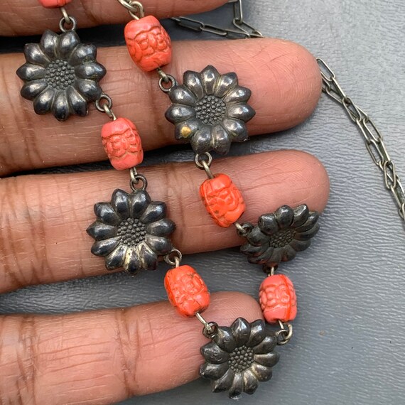 Vintage Art Deco Necklace . Silver tone  Coral gl… - image 8