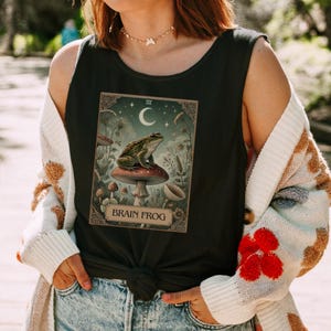 Fibromyalgia Tank Top Funny Brain Fog Beach Shirt for Lyme Disease Friend Gift Idea Tarot Card Frog Top for Symptom Awareness Support Wear