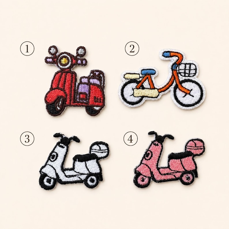 Peut inclure: Quatre &eacute;cussons brod&eacute;s sur le th&egrave;me du transport : un scooter rouge num&eacute;rot&eacute; 1, un v&eacute;lo orange avec panier num&eacute;rot&eacute; 2, un scooter blanc num&eacute;rot&eacute; 3 et un scooter rose num&eacute;rot&eacute; 4. Chaque &eacute;cusson pr&eacute;sente des coutures d&eacute;taill&eacute;es et des contours noirs.