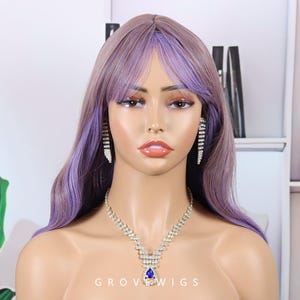 Paarse pruik, pastelpaarse lolitapruik - harajuku lang krullend cosplayhaar met knal voor meisjes, cosplaypruik