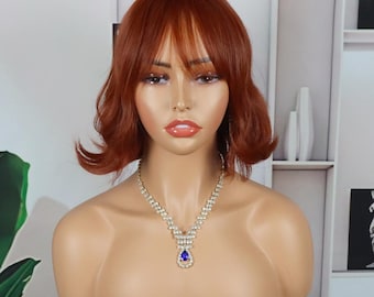 Red Brown wig,Shoulder-Length Wavy Wig,Textured Synthetic Hairpiece with Fringe | Heat-Resistant Bob Cut with Full Cap,Cosplay Wig