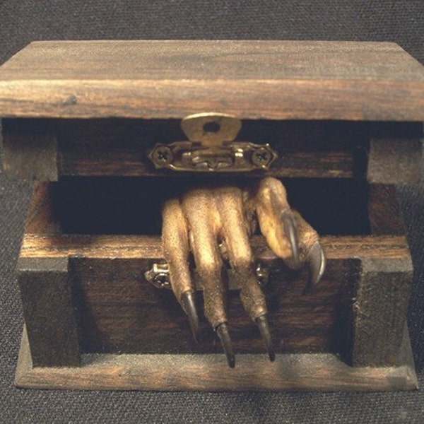 MUMMIFIED MYSTERY HAND  tale of the monkey paw  -  real taxidermy curio for victorian cabinet of curiosities