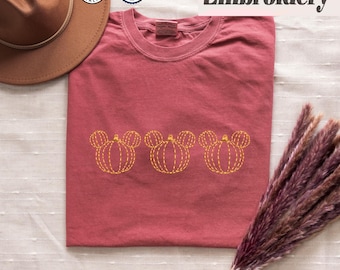 Pumpa Musse Öron Broderad T-shirt – Höst-T-shirt, Comfort Colors® Pumpa-T-shirt, Spooky Season Halloween-T-shirt, Söt höst-T-shirt