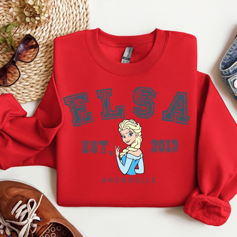 Sudadera con capucha de Elsa, Princesa Disney, Sudadera para viaje a Disney, Sudadera a juego para la familia, Viaje familiar a Disney, Regalo, Sudadera de cuello redondo de Elsa, Sudadera con capucha de Elsa imagen 5