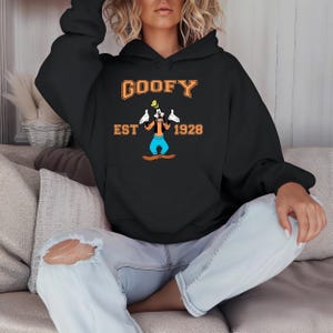 Goofy Mickey Mouse Disney Hoodie, Disney Trip Sweatshirt, Family Matching Hoodie, Family Disney Trip, Goofy Gift, Goofy Crewneck afbeelding 6