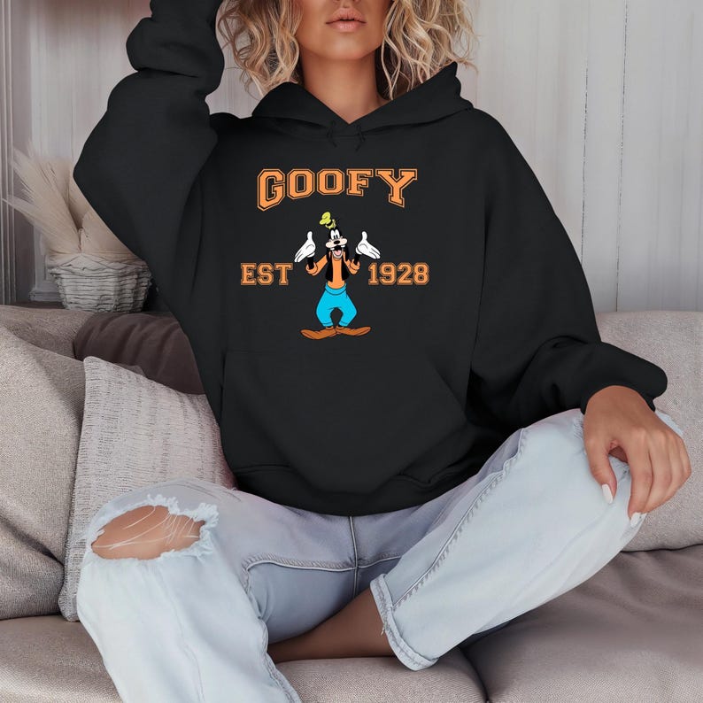 Goofy Mickey Mouse Disney Hoodie, Disney Trip Sweatshirt, Family Matching Hoodie, Family Disney Trip, Goofy Gift, Goofy Crewneck afbeelding 6