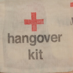 Hangover Kit Bags, 25 DIY Hangover Bags, Wedding Favor Bags,Survival Kit,  Bachorlette Party, Bachelor Party