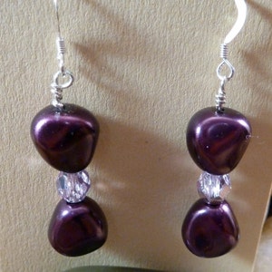Earrings of Czech pearlized nuggets & faceted crystal in plum
