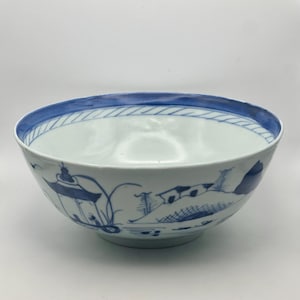 Antique 19th Century Chinese Export Canton Blue and White Large 8” Bowl