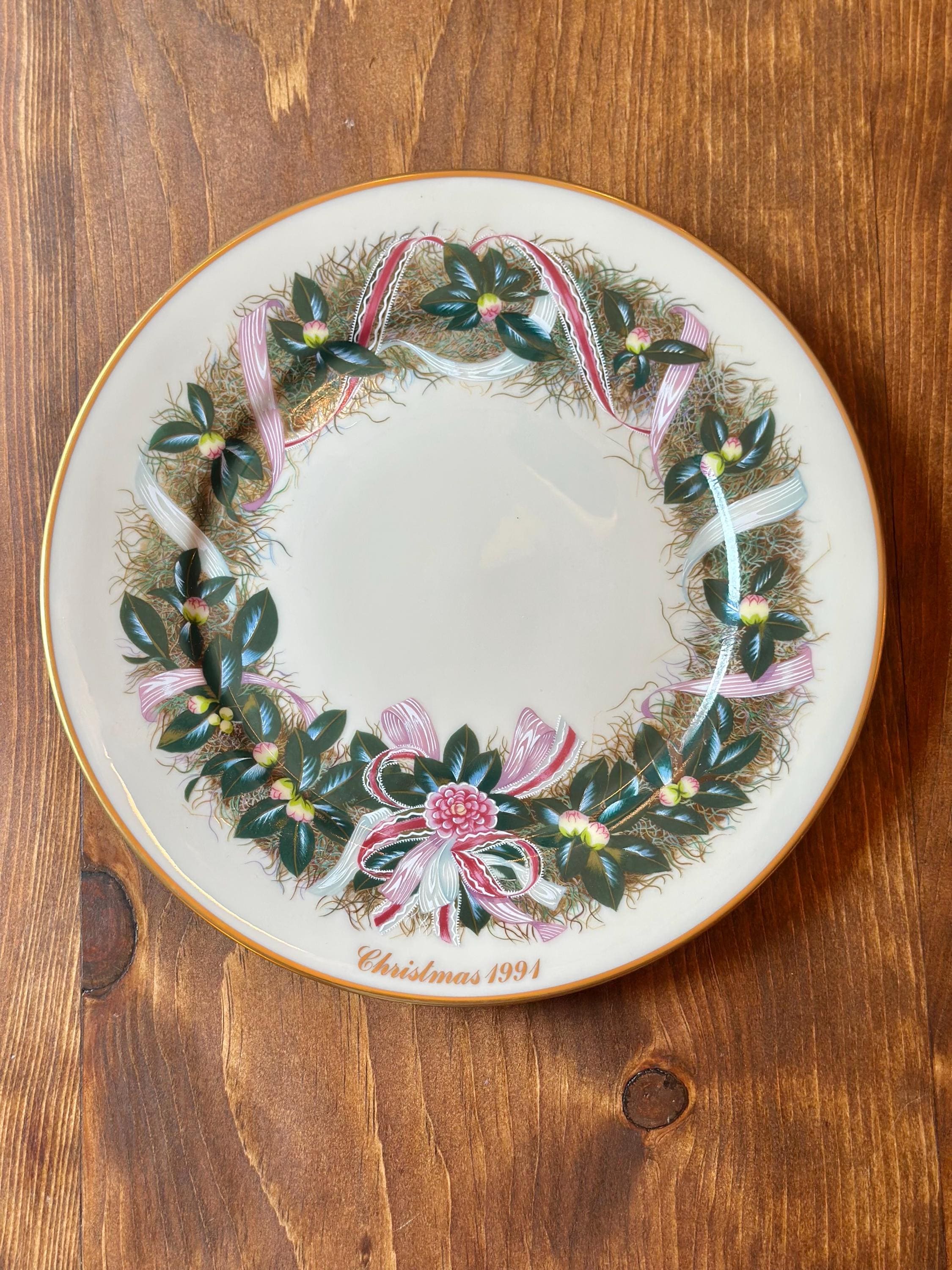 Vintage Lenox Christmas Dinnerware - Etsy