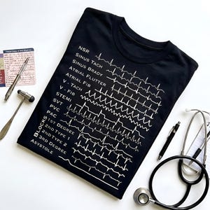 EKG Rhythmus Shirt - Herz Krankenschwester & MedizinStudent Geschenk