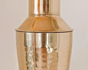 Coctelera de cobre martillado