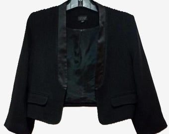 Blazer corto de mujer para uso casual, laboral y recreativo
