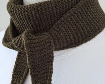 ダークモスアーミーグリーン 手編みソフィースカーフ V2 120 cm