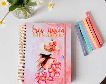 2026 Planner, 'Eres unica, eres Amada' Agenda cristiana