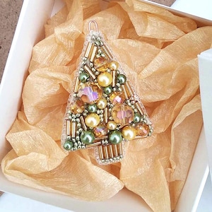 Pärlbroderi-kit med julgran - Broschgran, DIY-broschkit, Handbroderi