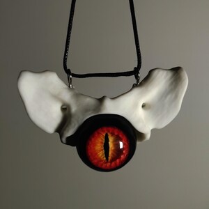 Handmade resin eyeball jewelry, cross eyeball necklaces, gothic charms, personalized DIY custom eye prints