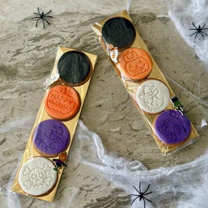 Halloween Cookies – Spooky Halloween Decorated Cookies – Halloween Treats– Ghosts, Pumpkins cookies – Fondant Cookies – Spooky Gift Set of 4