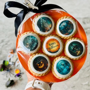 Halloween Cookie Gift Set – Spooky Biscuits – Personalised Halloween Treats & Party Favors – Spider pumpkin ghost witch skeleton