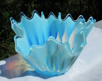 Fostoria Glass Heirloom Blue Opalescent Handkerchief Bowl Vase