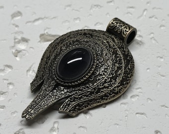 Godslayer&#39;s Seal Metal necklace By Elden Ring. Holiday gift.Gift For Gamefans