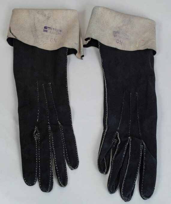 Vintage black suede leather dress gloves, chic 19… - image 6