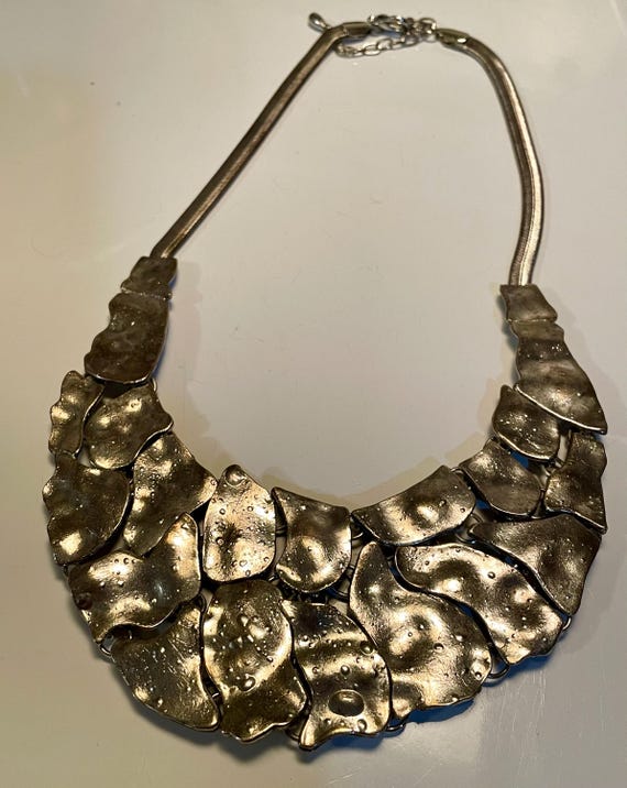Dramatic Handmade Statement Necklace in silver to… - image 2