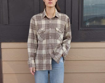 Vintage Pendleton 100% Wool Button-Up Shirt Tan and Brown Checkered Plaid Size Medium