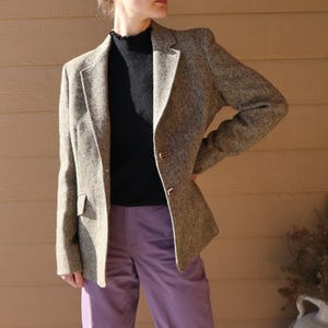 Forsythe of Edinburgh Royal Mile Edinburg made in Scotland Vintage Tweed 100% Wool Jacket Wood buttons