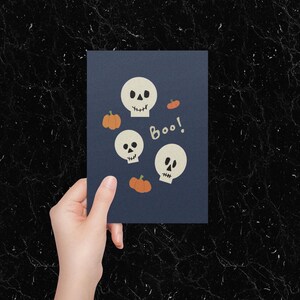 Aanpasbare Halloween-wenskaartsjabloon, tekst bewerken in canva-sjabloon en thuis afdrukken, met de hand getekend