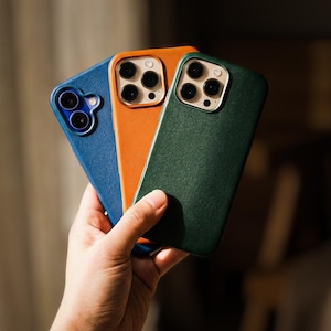 Personalised iPhone 16, 16 Plus, 16 Pro, 16 Pro Max / iPhone 15, 15 Plus, 15 Pro, 15 Pro Max Leather Case, MagSafe Compatible