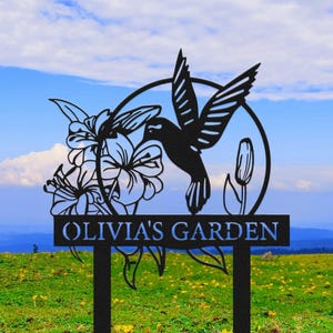 Custom Garden Metal Sign, Personalized Bird with Flower Garden Stake, Garden Decor, Gardener Name Sign, Mom Garden Sign, Outdoor Yard Art