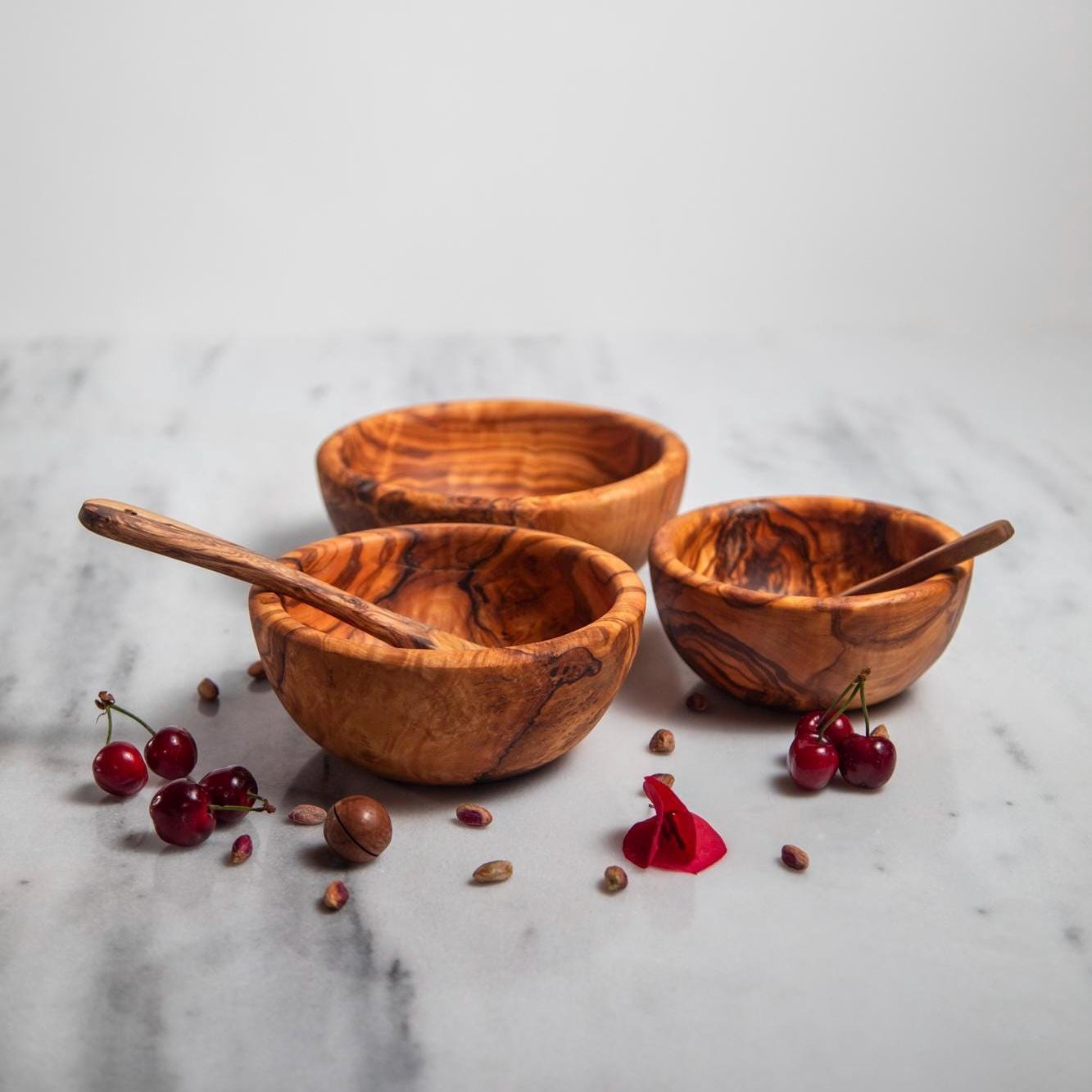 Olive Wood Bowl – Handcarved Artisan Piece for Table and Home - Thumbnail 2