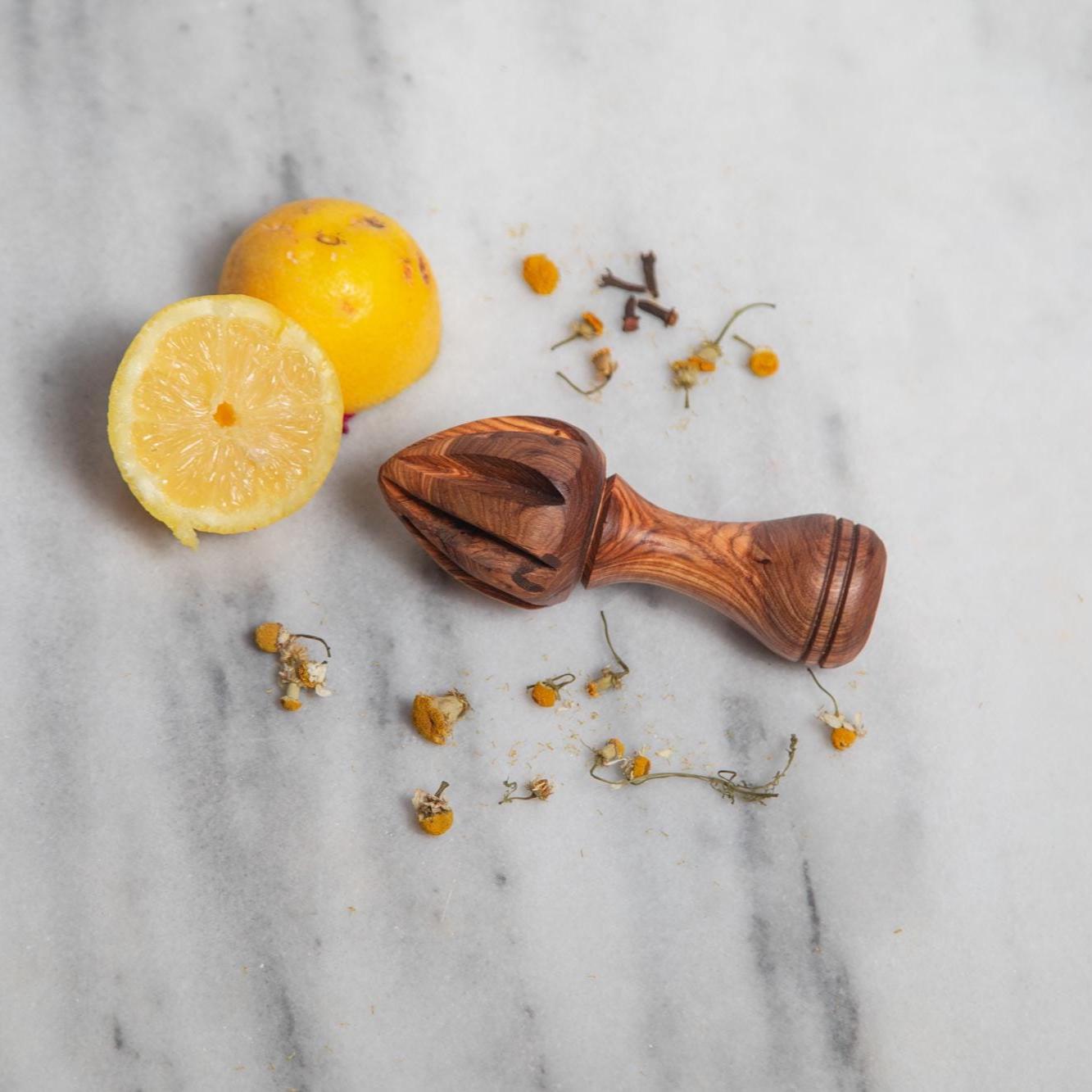 Luxury Olive Wood Lemon Juicer – Handcrafted Citrus Reamer | Rustic Artisan Kitchen Tool, Exclusive Gift - Thumbnail 3